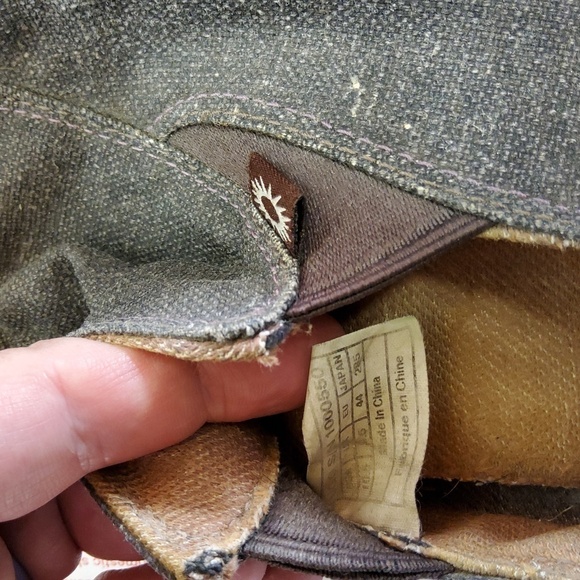 UGG slip on men's size 10.5 gray great condition - Picture 3 of 5